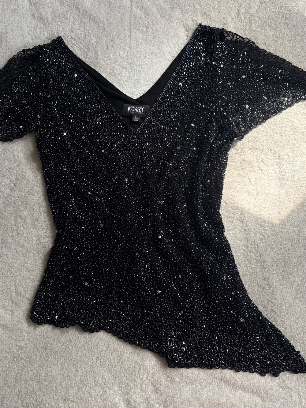 Adrianna Papell Black Sequin V-Neck Short Sleeve Top